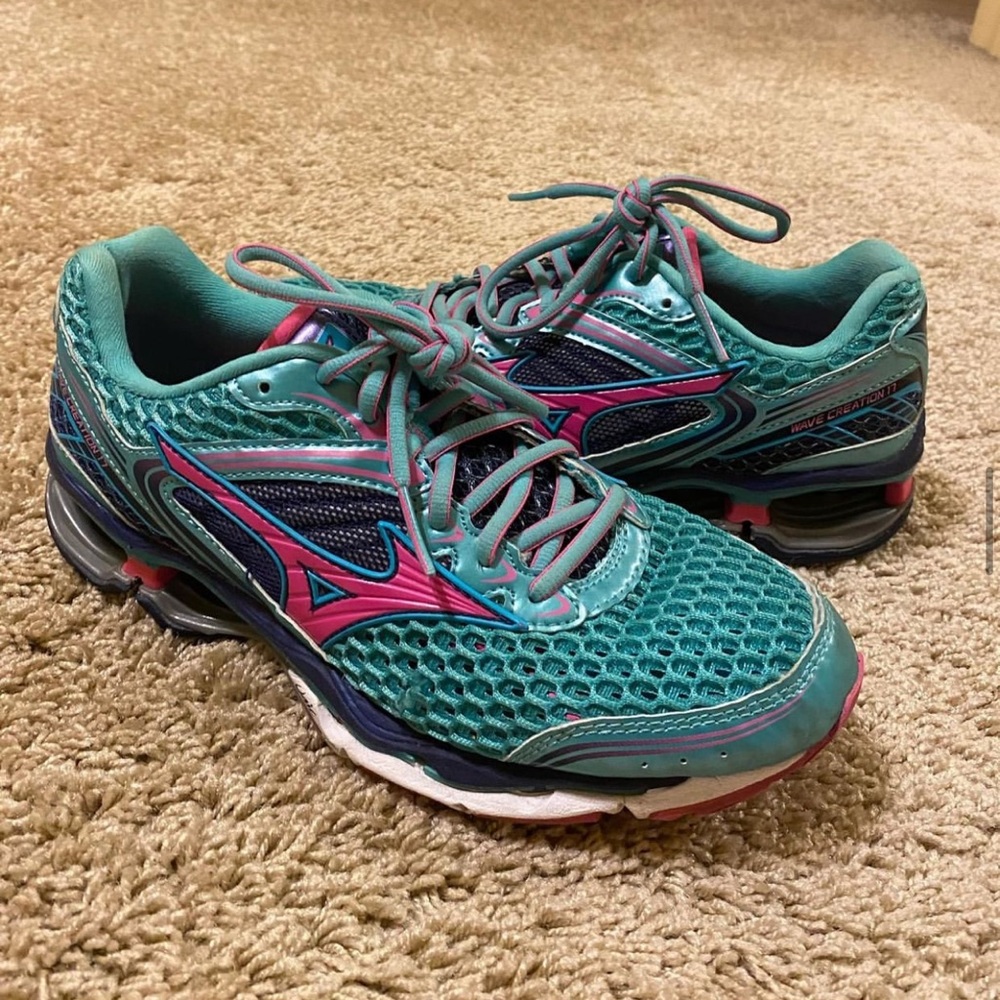 MIZUNO WAVE CREATION 17 RUNNING SHOES/ ONLY WORN A FEW TIMES